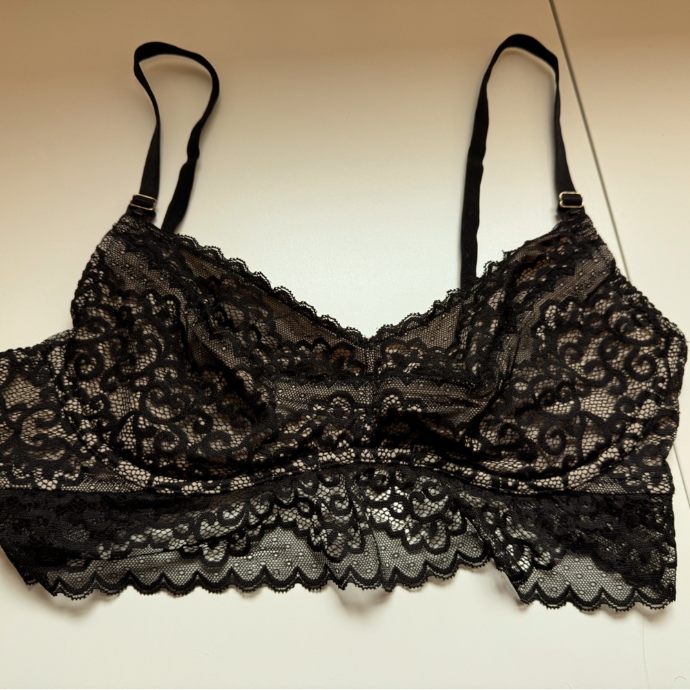 Dairy Fairy Ayla Lace Nursing and Handsfree pumping bra. Size 3/M. BLACK